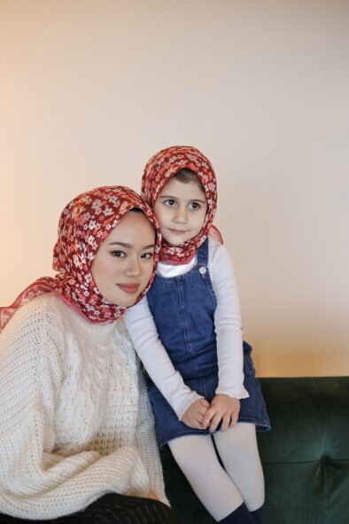 BORDO KIR ÇİÇEKLERİ DESEN ANNE-KIZ TAKIMI 