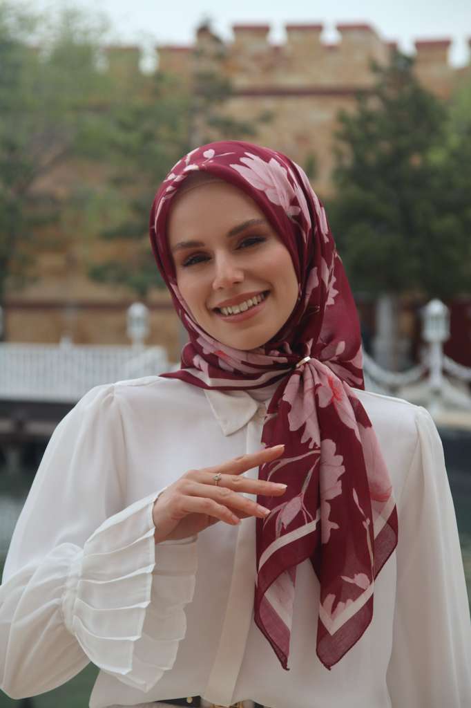 Silk Garden Esarp - Sarabi