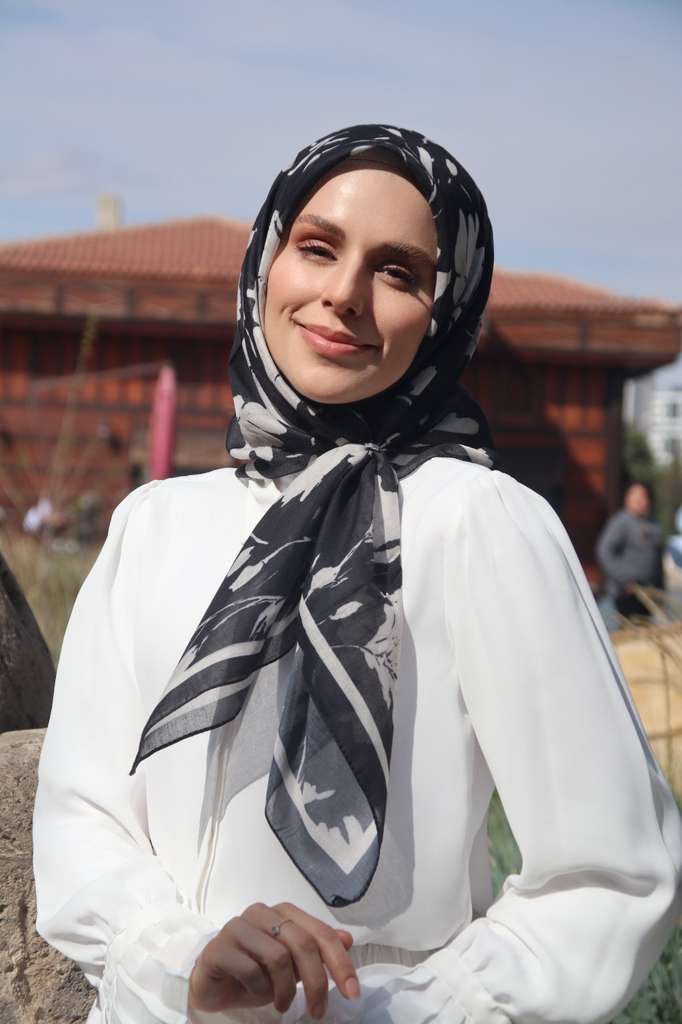 Silk Garden Esarp - Siyah