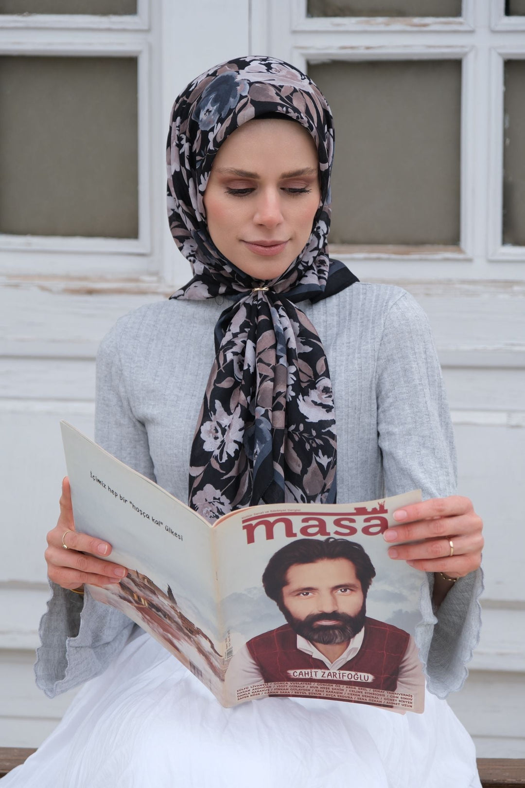 Florya Esarp - Siyah Bej