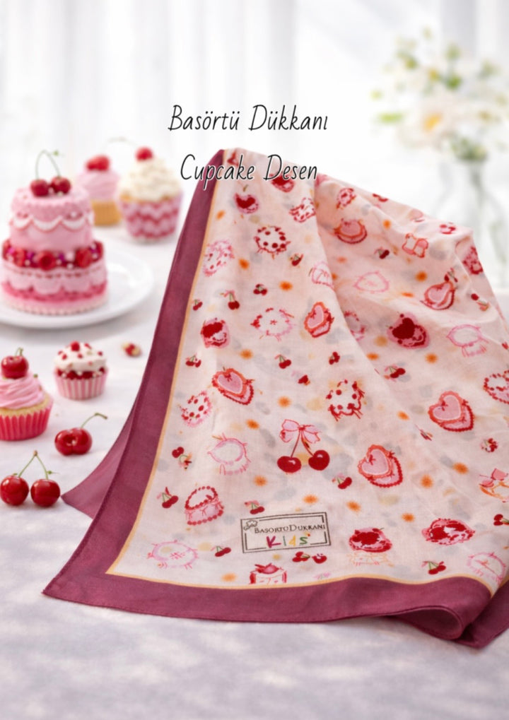 Kids Esarp - Birthday Cake