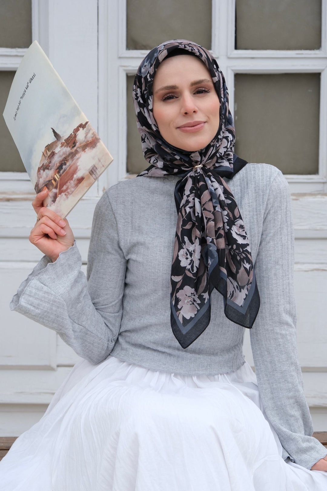 Florya Esarp - Siyah Bej