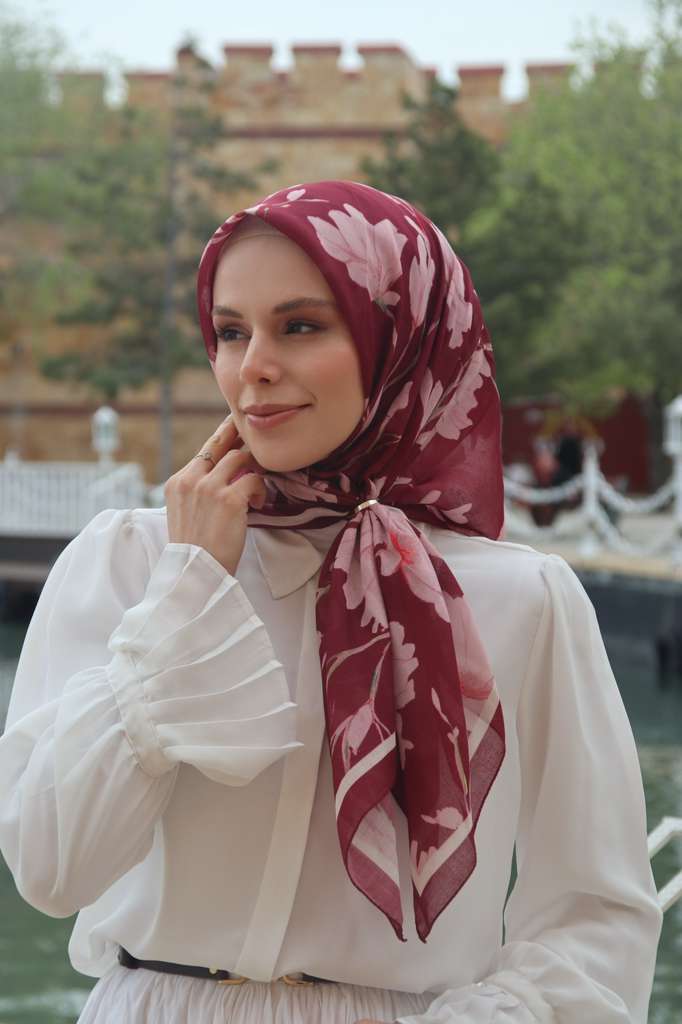 Silk Garden Esarp - Sarabi