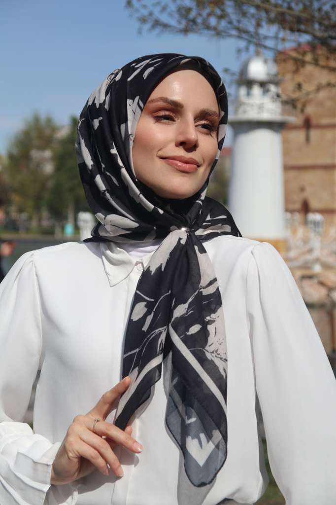 Silk Garden Esarp - Siyah