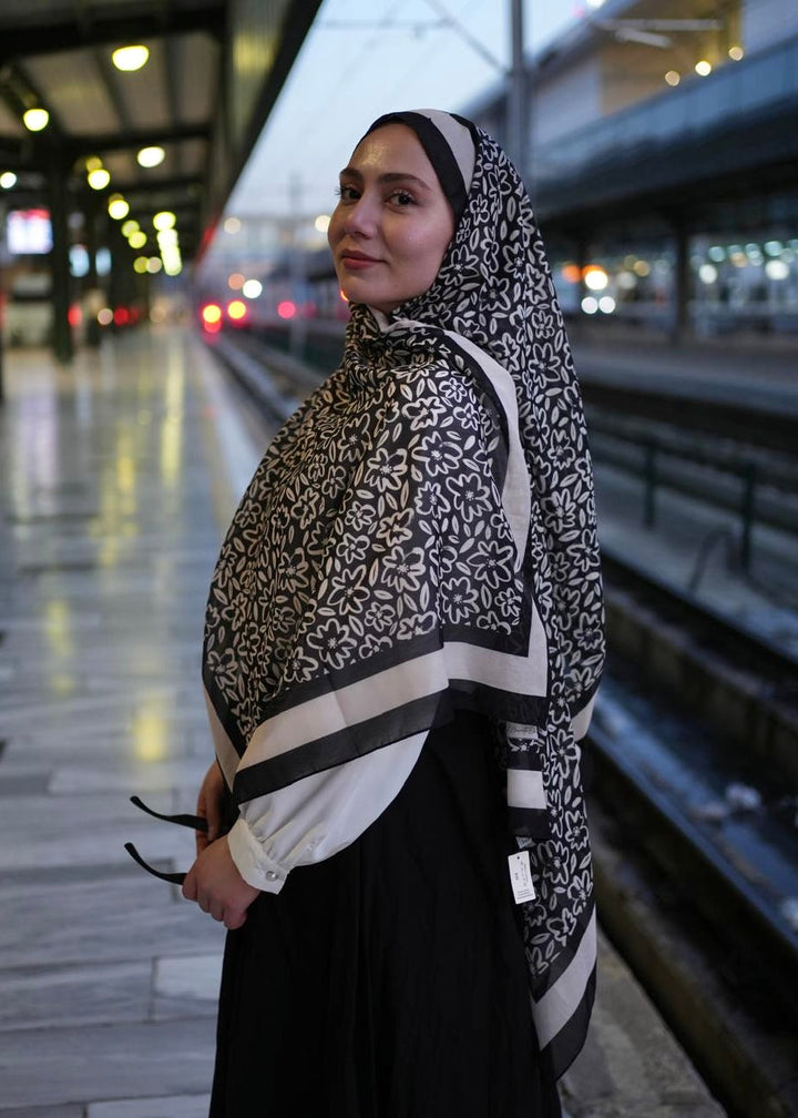 Flora Line Sal - Siyah Beyaz