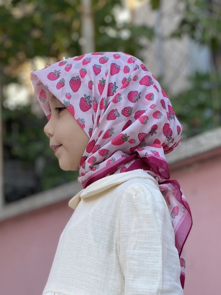 KİDS SULU BOYA ÇİLEK DESEN EŞARP - 1