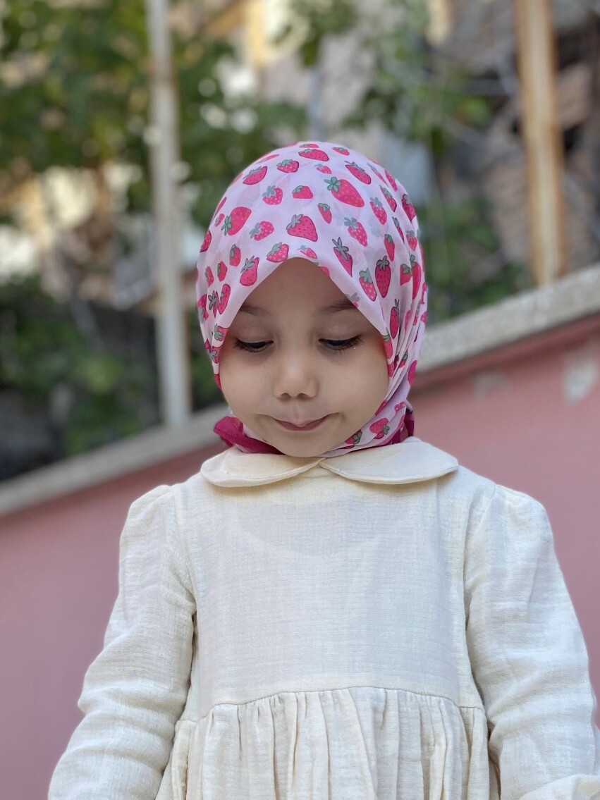 KİDS SULU BOYA ÇİLEK DESEN EŞARP - 7